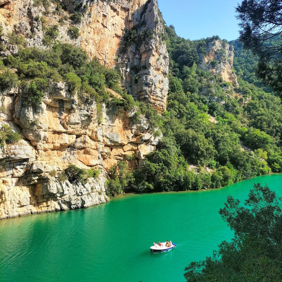 7-Hour Gorges du Verdon Boat Ride with Picnic and Lavender Fields