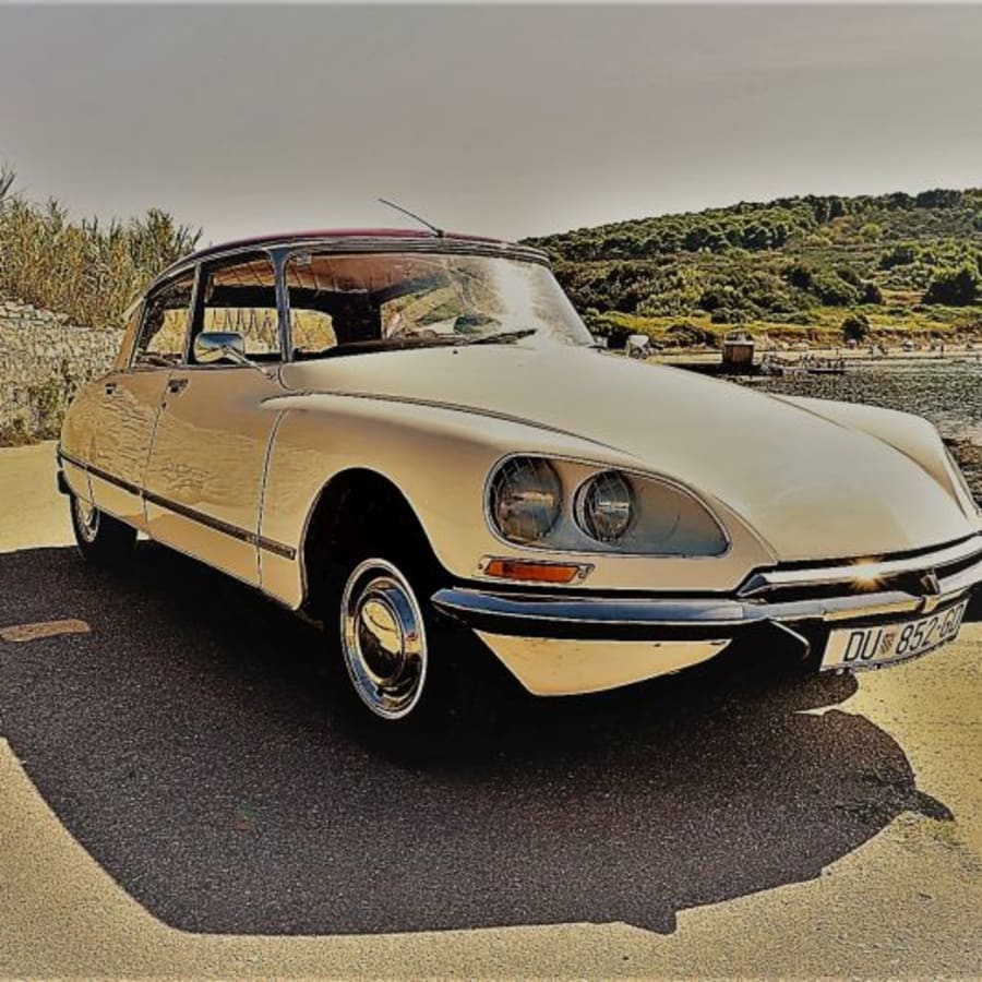 4-Hour Dubrovnik and Cavtat Shore Excursion in a Vintage French Car