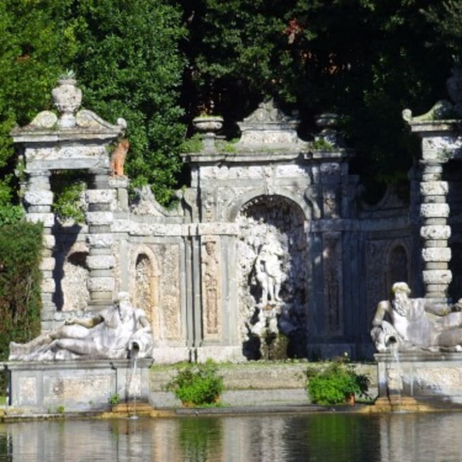 1-Day Walking Tour of Lucca with Medieval Walls and Volto Santo