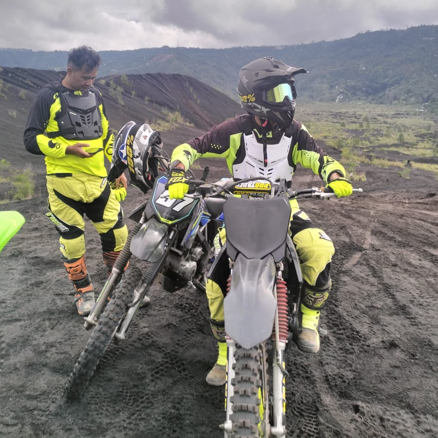 3-Hour Mount Batur Motocross Adventure through Black Lava and Sand