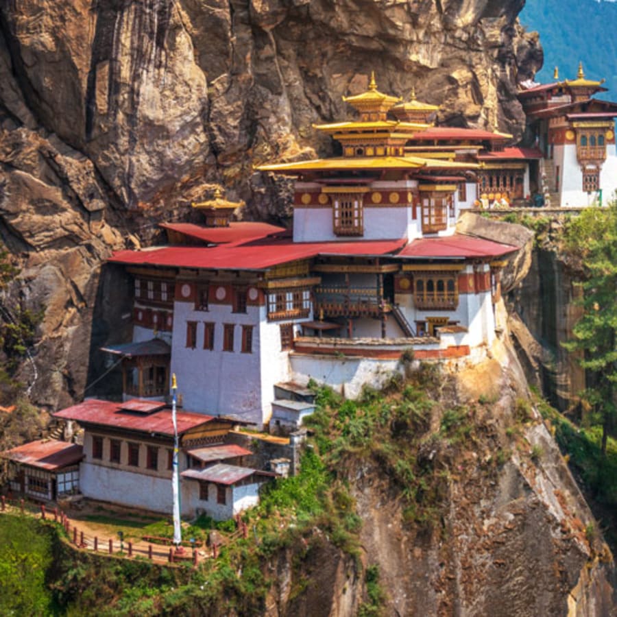 5-Day Bhutan Cultural Tour from Paro with Tiger's Nest or Chelela Pass