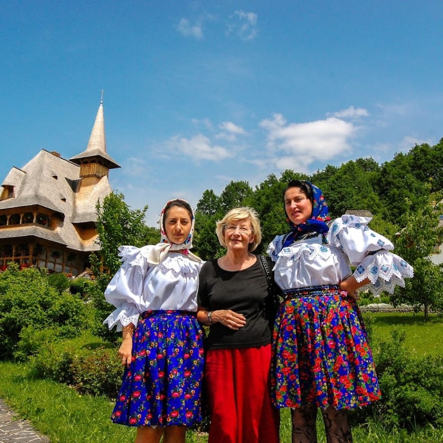 7-Day Romania Highlights Tour from Bucharest with UNESCO Sites and Castles