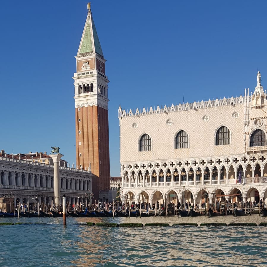2-Hour Murano Glass Tour from Venice with Private Boat Ride
