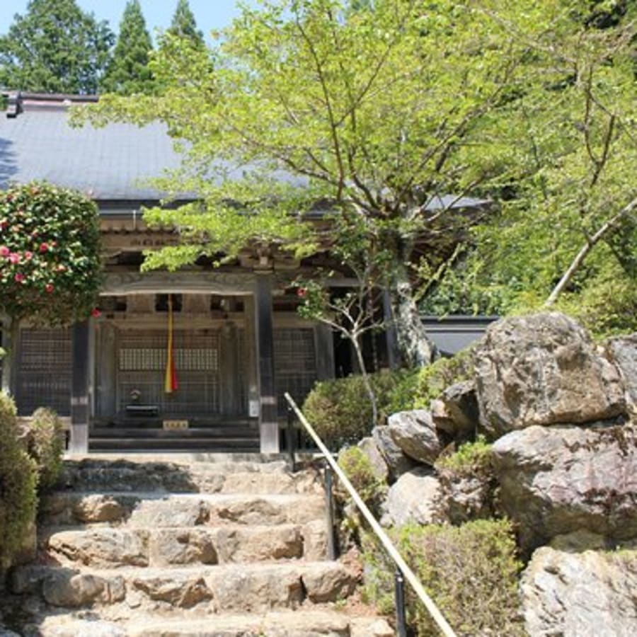 Full-Day KOHOKU Shiga Nature Tour with Temples and Seasonal Scenery