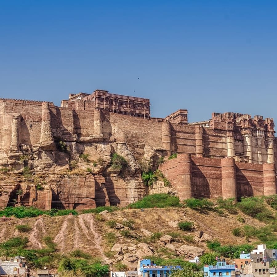 8-Day Rajasthan Heritage Tour with Pushkar, Ranakpur and Chittorgarh