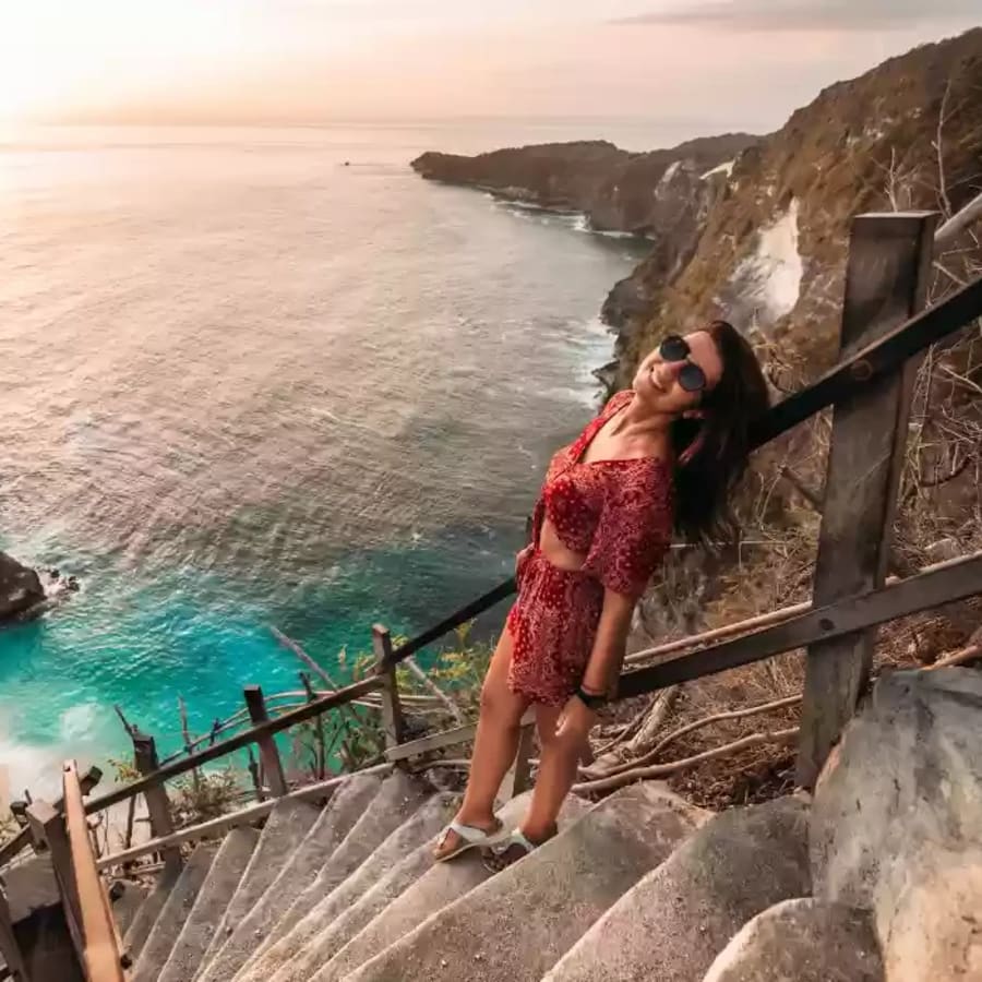 8-Hour Nusa Penida Tour with Kelingking Beach and Crystal Bay