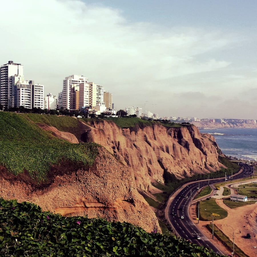 4-Hour Lima City Tour with San Francisco Catacombs and Ocean Views
