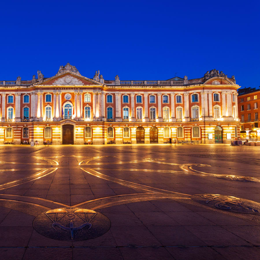 2-Hour Toulouse Walking Tour with Saint-Sernin and Jacobins