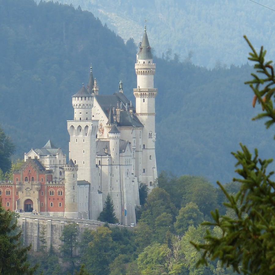 10-Hour Füssen and Oberammergau Tour from Munich with Neuschwanstein