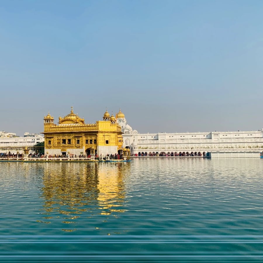 2-Day Amritsar Tour from Delhi with Golden Temple and Wagah Border