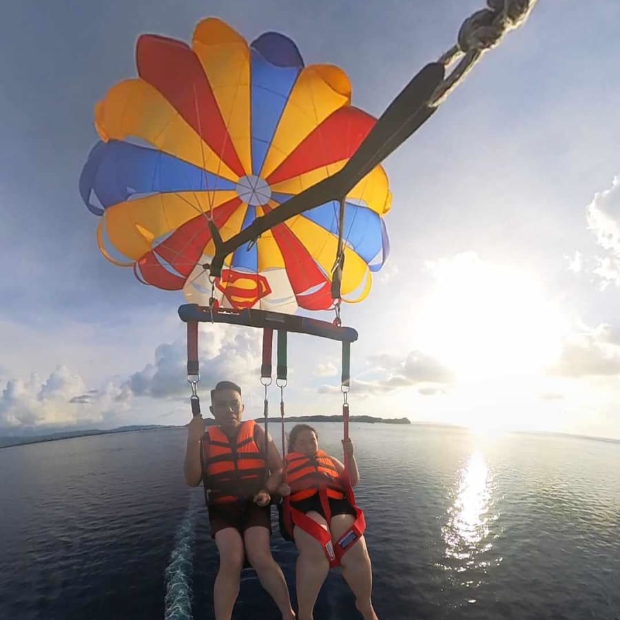 15-Minute Boracay Parasailing Adventure with Insta360 Camera