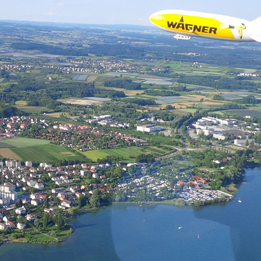 8-Hour Lake Bodensee Sightseeing Tour with Reichenau and Zeppelin Museum