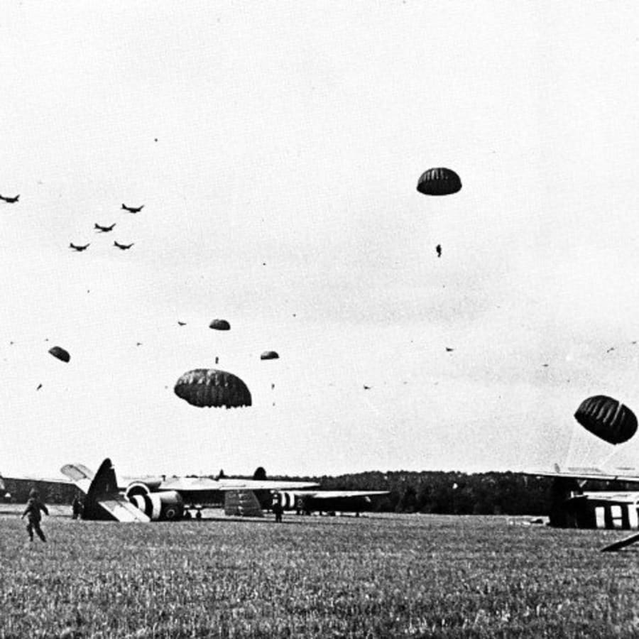 Full-Day Arnhem Battle Site Tour with Expert Military Historian