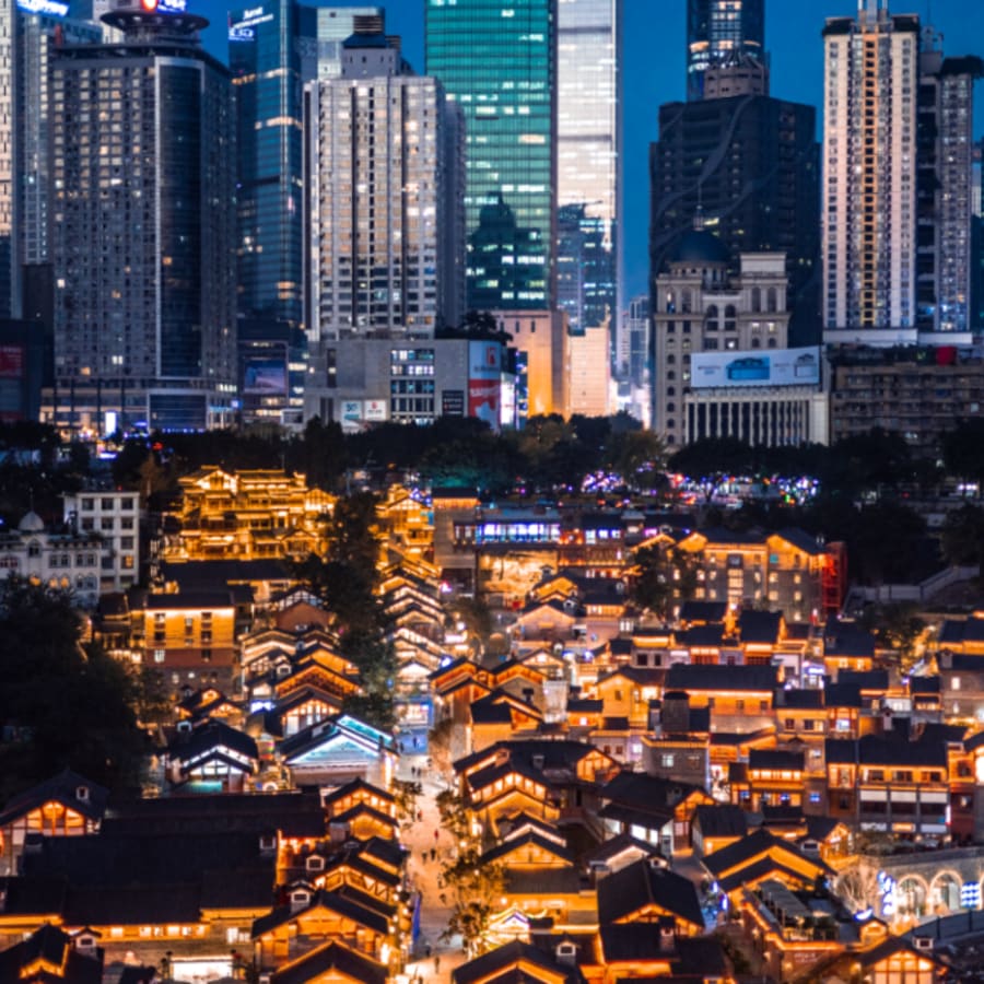 2-Day Chongqing Walking Tour with Liziba and Two Rivers Views