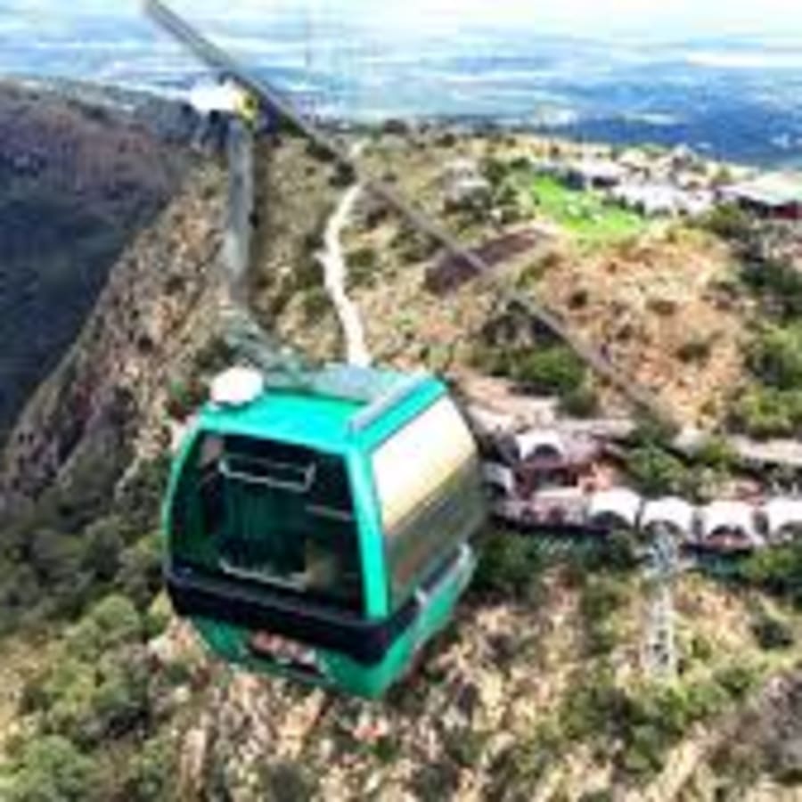 8-Hour Hartbeespoort Cableway Tour from Melrose Arch with Summit Views