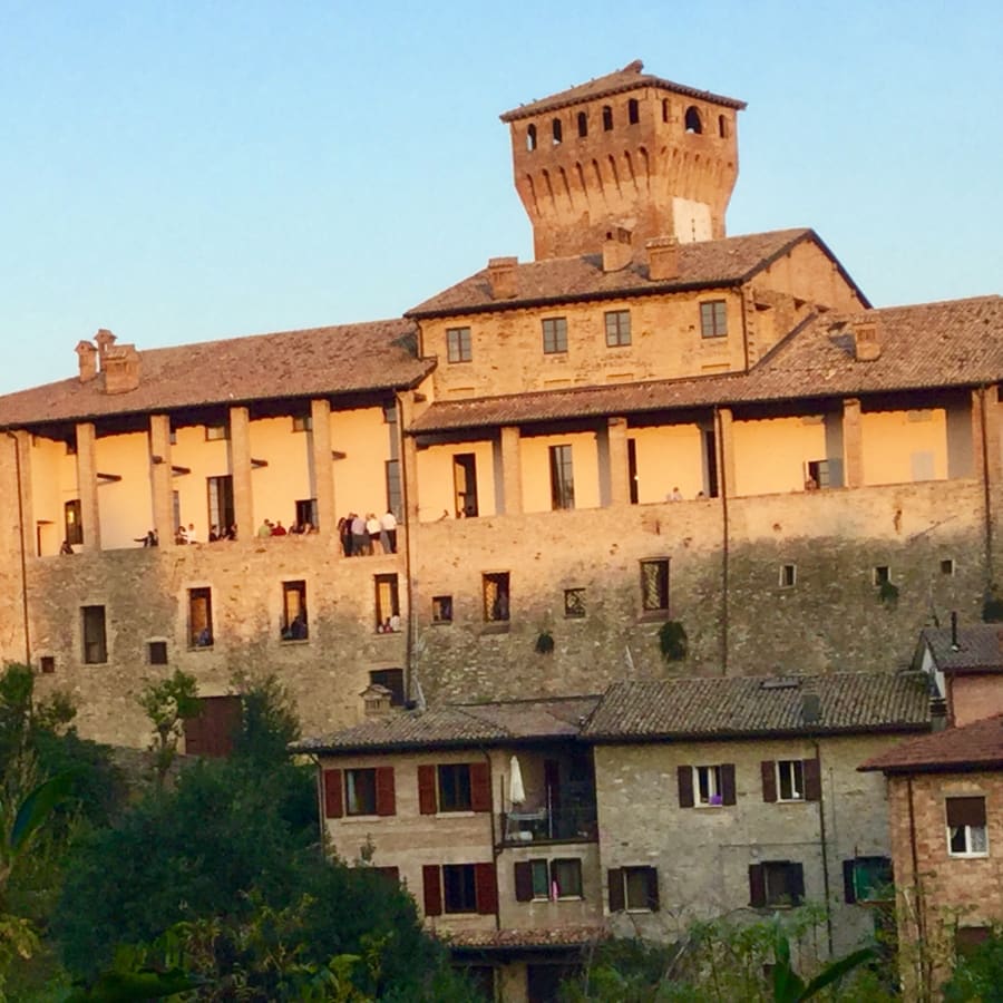 4-Hour Modena Gastronomy Tour with Parmesan and Balsamic Tasting