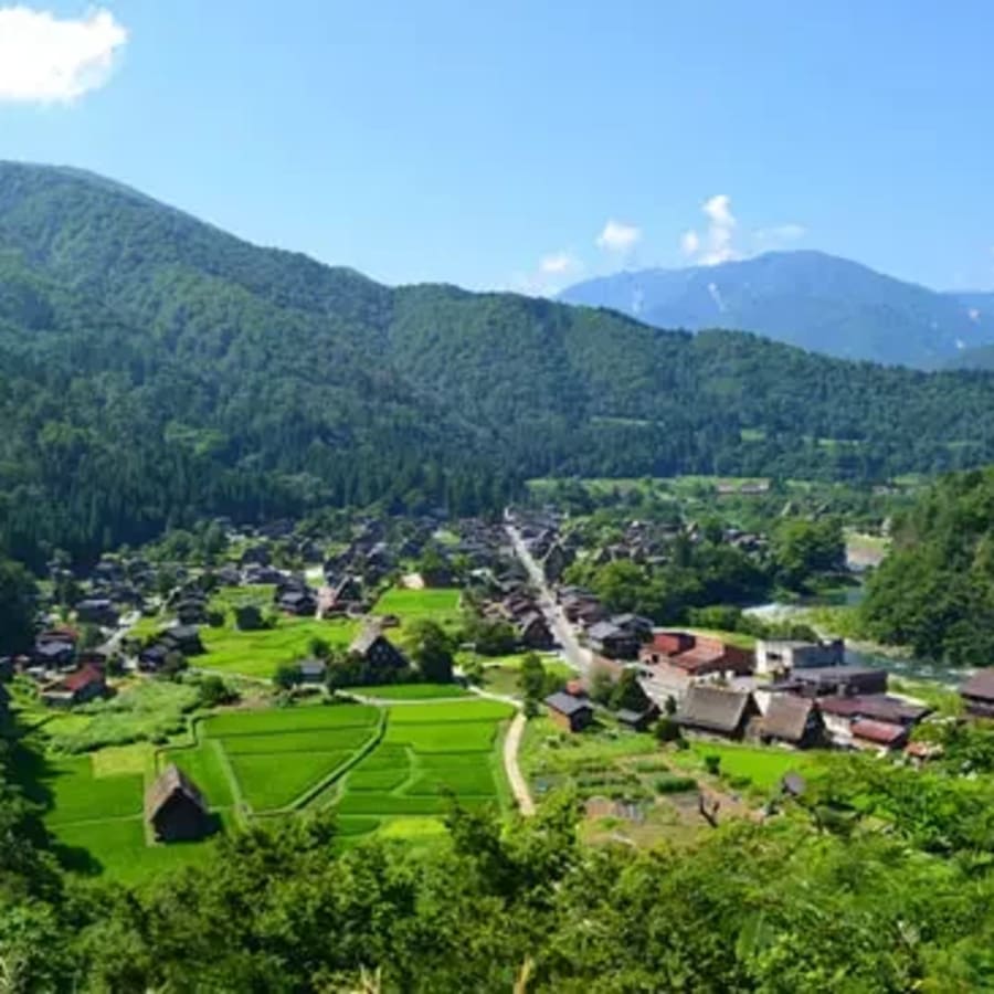 10-Hour Takayama and Shirakawa-go Tour from Nagoya Station