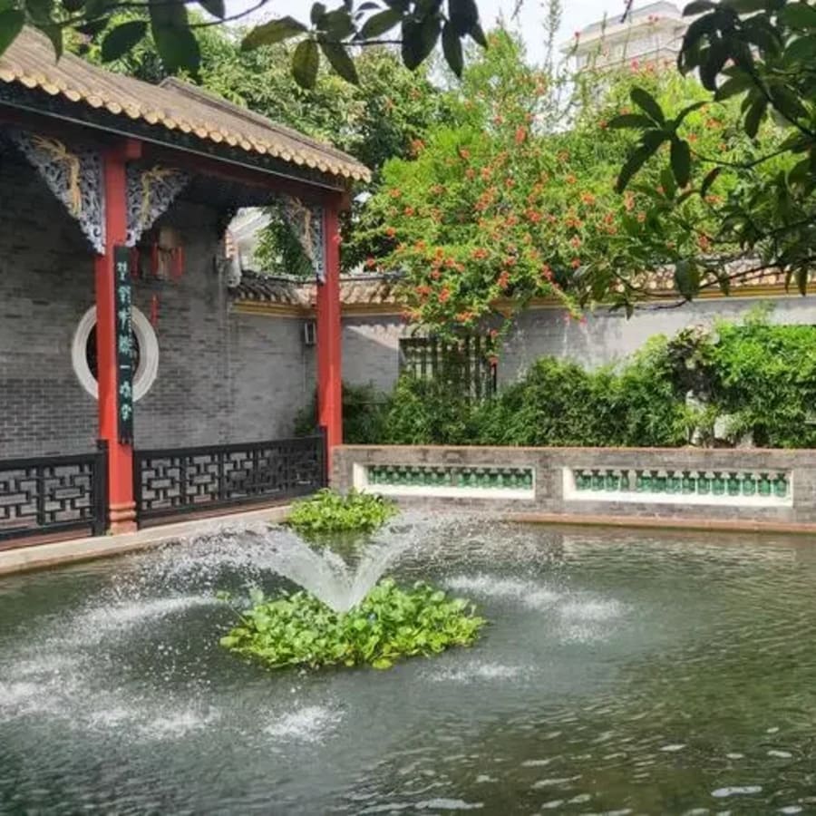 8-Hour Private Mutianyu Great Wall and Chunhuiyuan Hot Spring Tour
