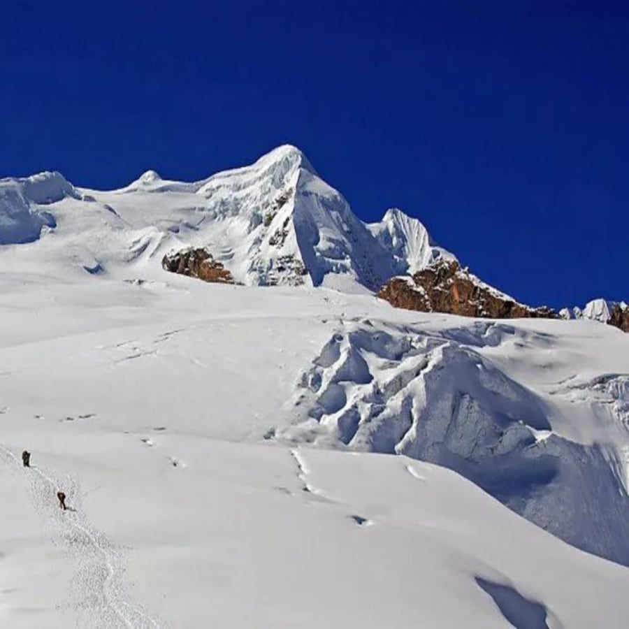 14-Day Mera Peak Trek in Nepal with Summit and Sherpa Support