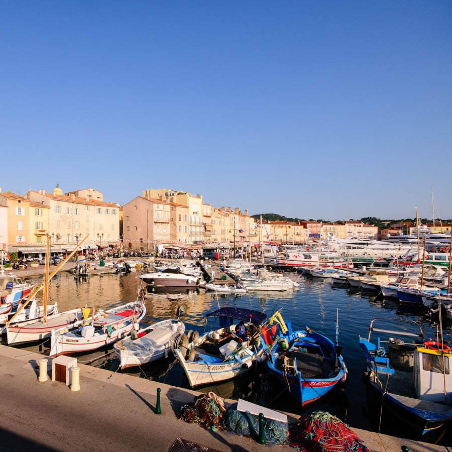 2-Hour Private Walking Tour of Saint-Tropez with La Ponche and Vieux Port