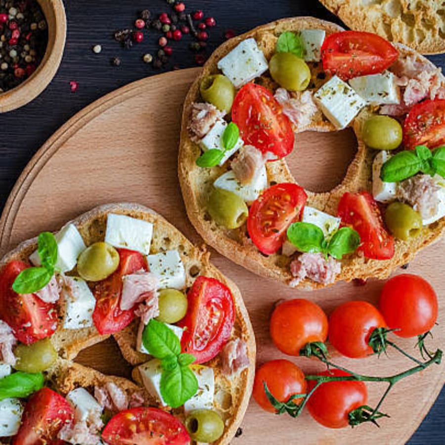 4-Hour Food and Wine Tasting Tour in Apulia with Masseria Visits
