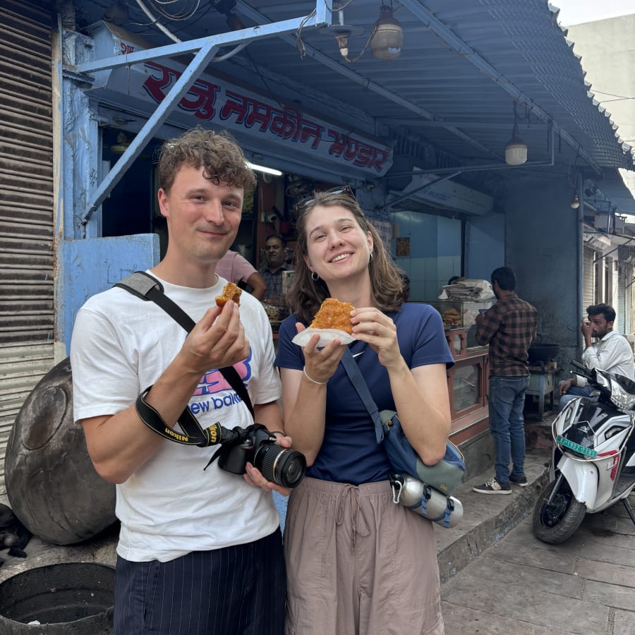 2-Hour Jodhpur Food Walk with Marwari Snacks and Local Guide