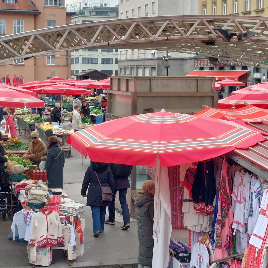 1-Day Zagreb Upper Town Storytelling Walk with Folk Tales