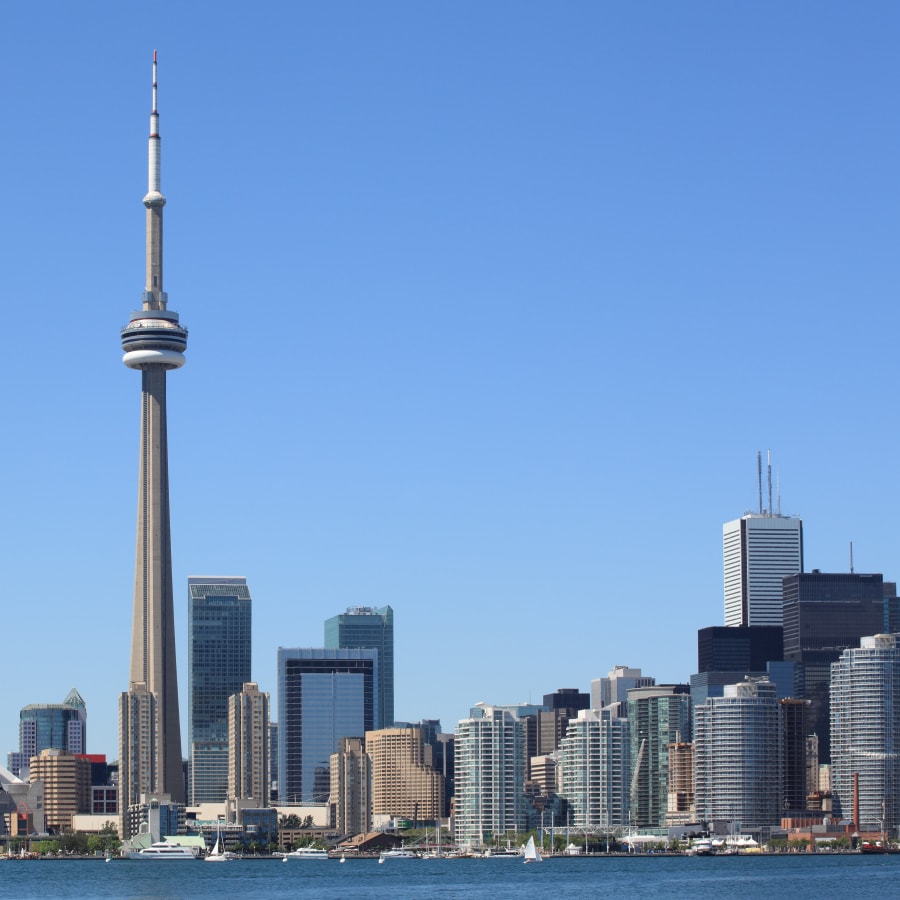 2-Hour Toronto City Highlights Tour with Graffiti Alley