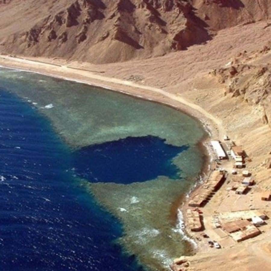 8-Hour Blue Hole Snorkelling Tour from Sharm el Sheikh with Camel Ride