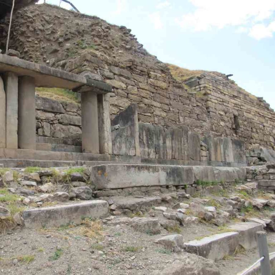 1-Day Chavín de Huántar Tour from Huaraz with Scenic Highland Drive