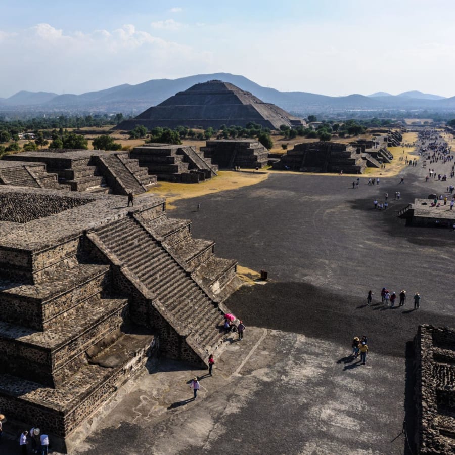 7-Day Mexico City and Colonial Heritage Tour with Teotihuacán