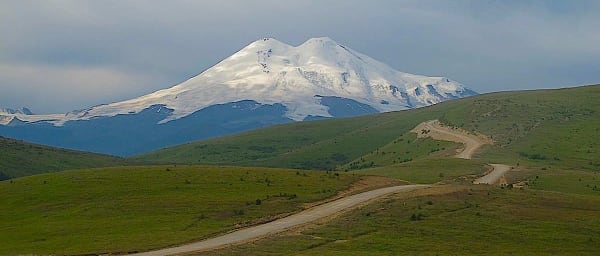 9-Day Mount Elbrus Summit Climb from North to South with Acclimatisation