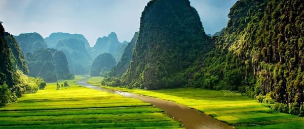 8-Hour Ninh Bình Boat Tour with Tam Cốc Caves and Bái Đính Temple