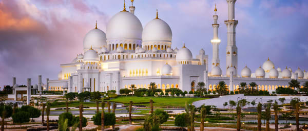 8-Hour Abu Dhabi Sightseeing Tour from Dubai with Mosque and Louvre