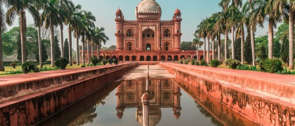 2-Day Delhi and Agra Sightseeing Tour with Sunrise Taj Mahal