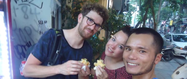 3-Hour Hanoi Street Food Tour through the Old Quarter