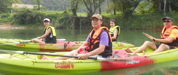 6-Day Vientiane and Vang Vieng Adventure Tour with Kayaking