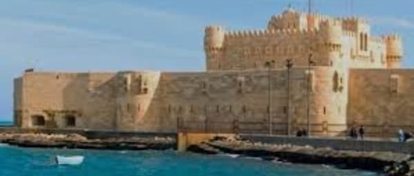 12-Hour Alexandria Tour from Cairo with Catacombs and Qaitbay