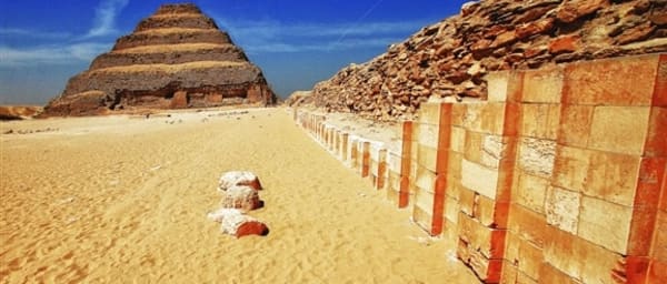 Full-Day Saqqara, Dahshour and Giza Plateau Tour with Pyramids
