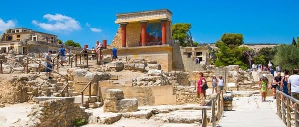 Knossos Museum and Heraklion tour from Rethymno
