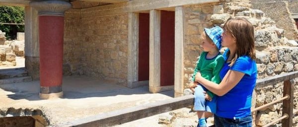 Knossos Palace-Archaeological Museum and Heraklion City Private Tour