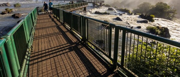 Airport IGU Round Trip & Iguassu Falls Brazil & Macuco Safari