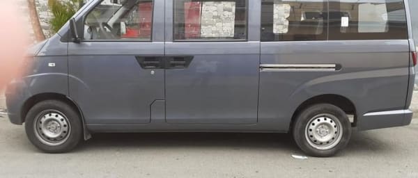Private Transfer In from International Airport Mariscal Sucre to Quito