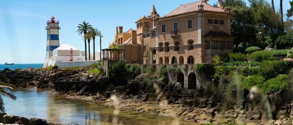 Cascais Private Walking Tour with a Professional Guide