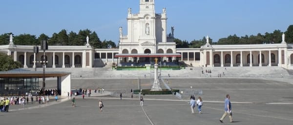 Fátima Private Walking Tour with a Professional Guide