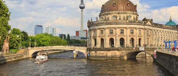 Berlin WWII Escape: Self-Guided Jewish History Puzzle Walk
