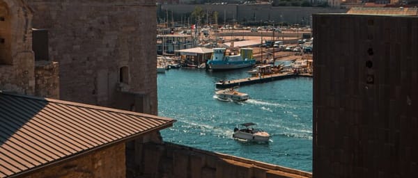 Marseille Old Town Exploration Game and Tour