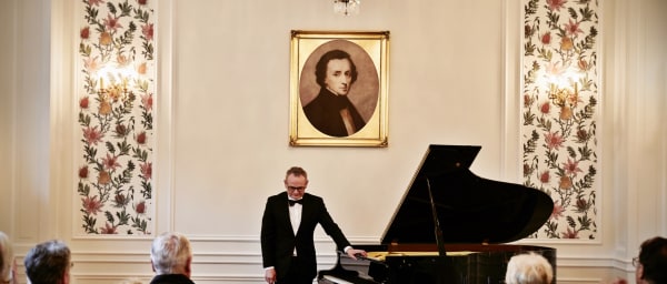 Chopin’s concert in a unique concert hall (1h)