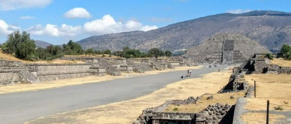 Private Tour Layover in Mexico know Teotihuacan and Guadalupe Shrine