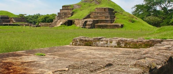 Best Full Day Combo Tour: Volcanoes, Lake and Mayan Sites